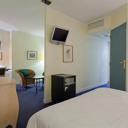 The Deck By Happyculture ניס