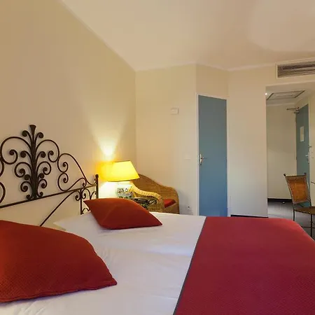 מלון The Deck By Happyculture ניס