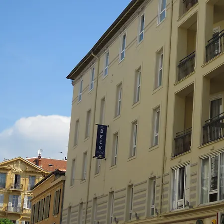 מלון The Deck By Happyculture 4*