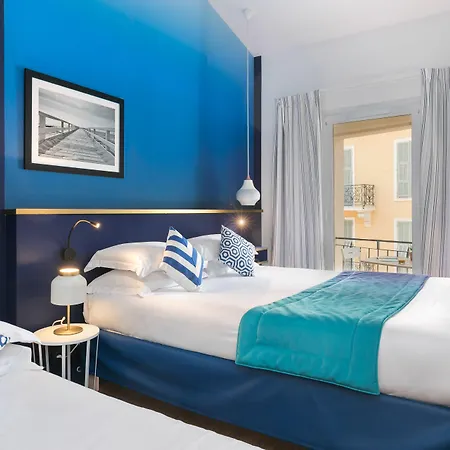 The Deck By Happyculture ניס