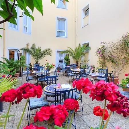 מלון The Deck By Happyculture 4*