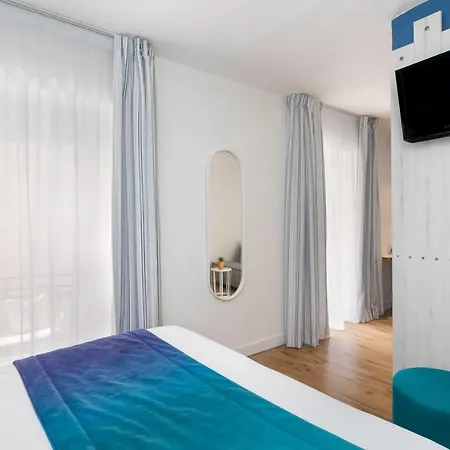 מלון The Deck By Happyculture ניס