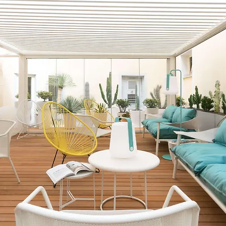 The Deck By Happyculture Hotel