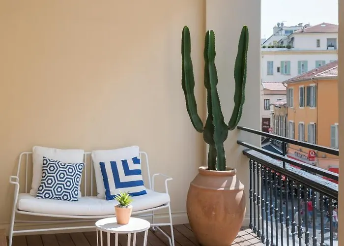 Hotel The Deck By Happyculture Nice