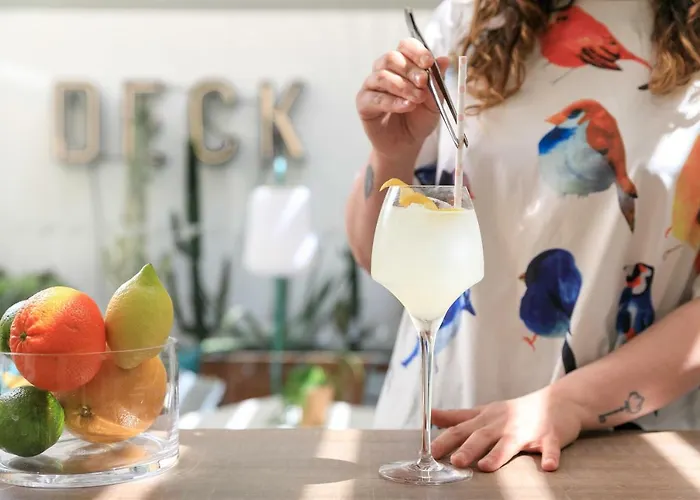 Hotel The Deck By Happyculture